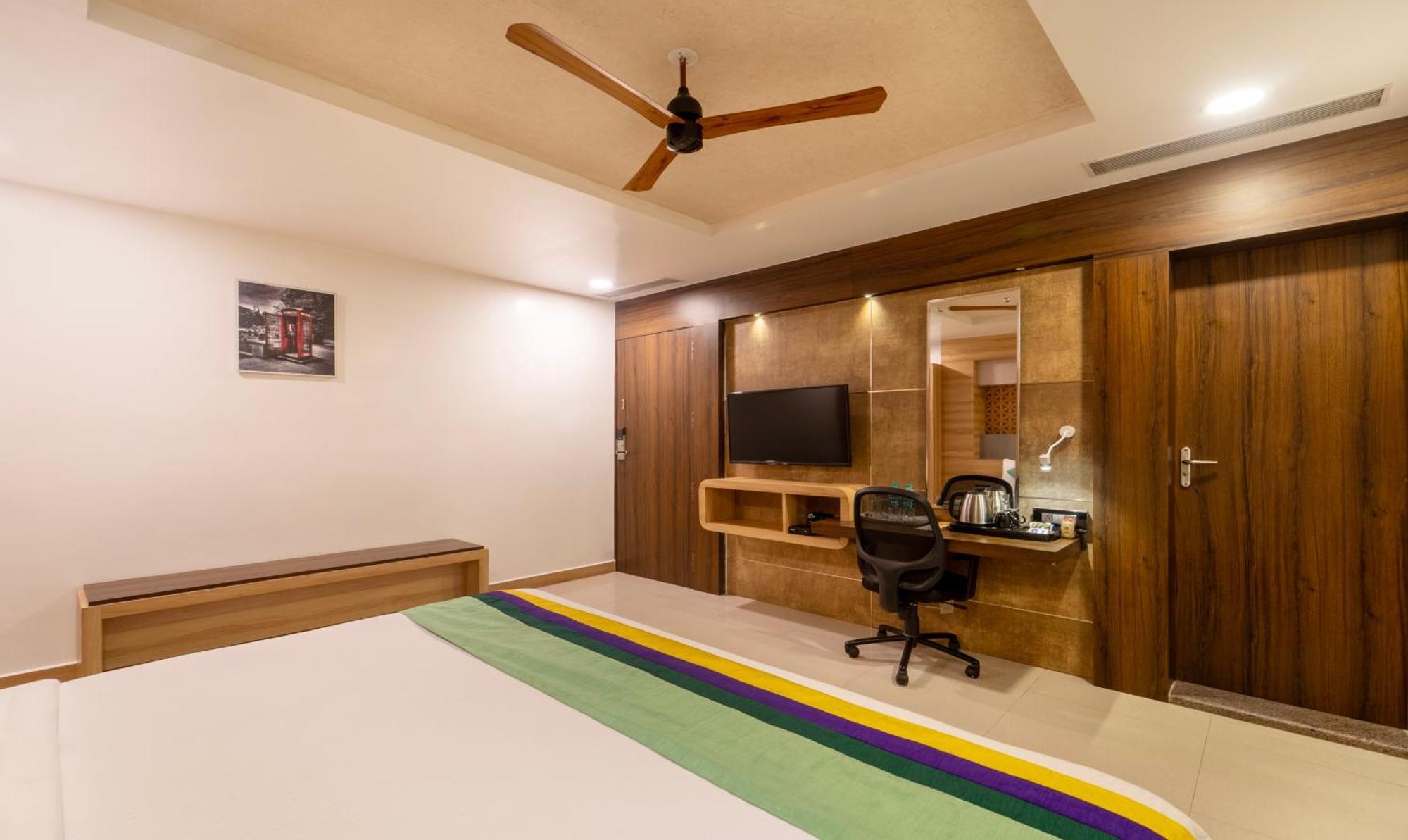 Treebo Golden Swan Pammal Hotel Chennai Eksteriør billede